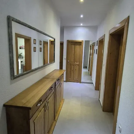 Apartament Yoshi *