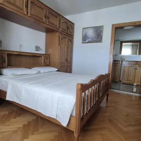 Karlovo * Kaštela