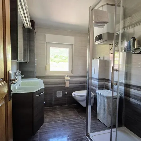 Apartament Yoshi