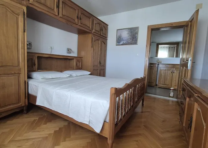 Karlovo * Kaštela